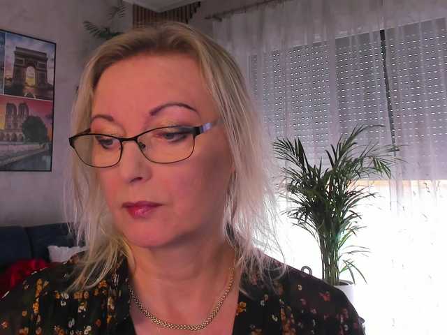 SoftVANESSA live cam on BongaCams