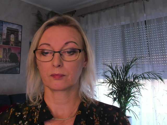 SoftVANESSA live webcam show