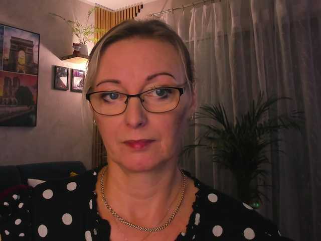 SoftVANESSA live cam on BongaCams