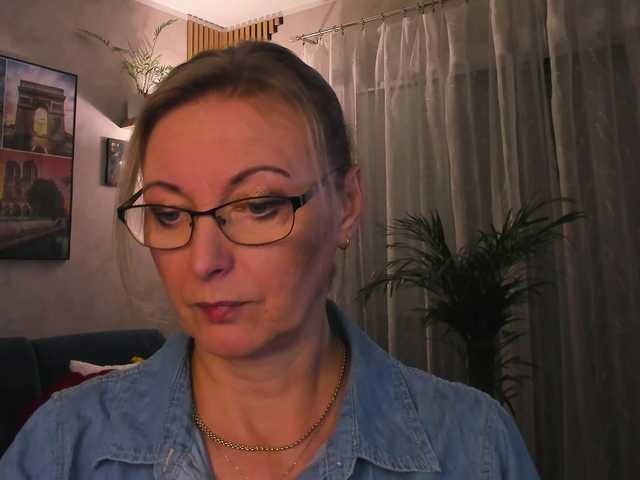 SoftVANESSA live cam on BongaCams