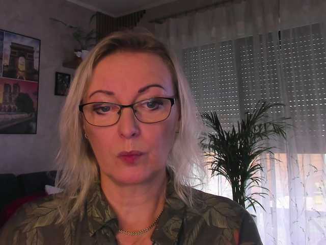 SoftVANESSA live cam on BongaCams