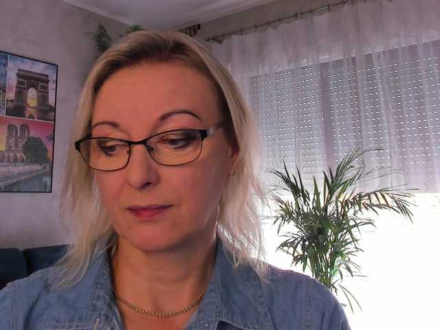 SoftVANESSA live webcam show