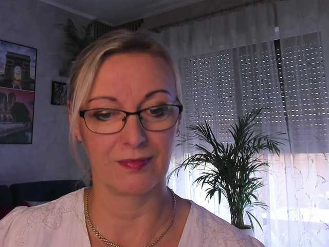 SoftVANESSA live webcam show
