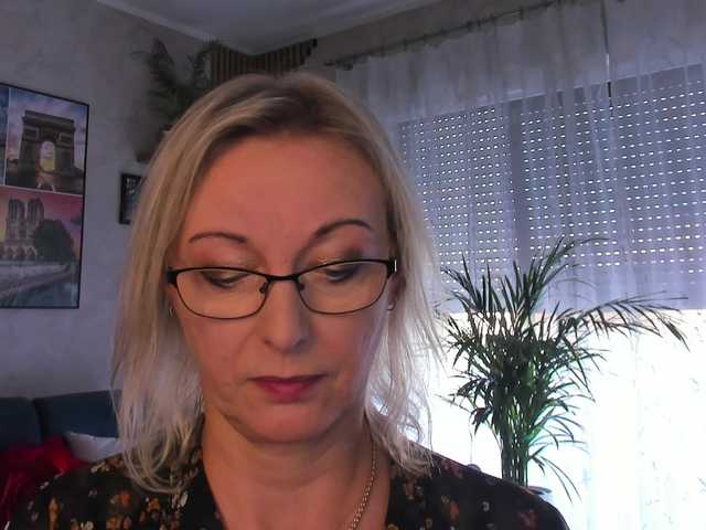 SoftVANESSA live webcam show