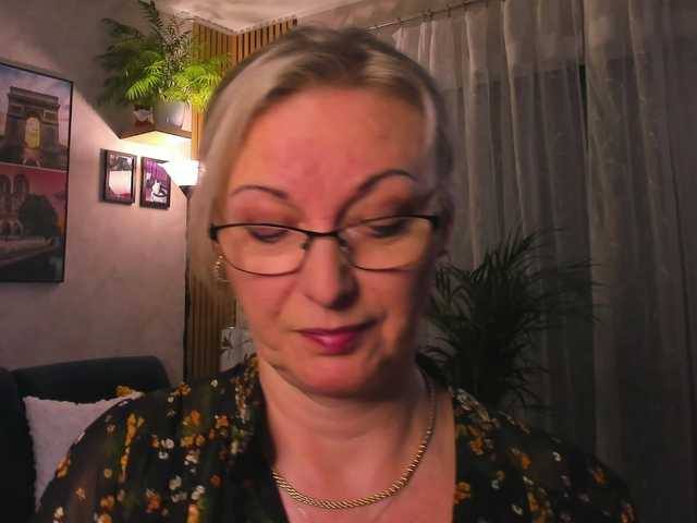 SoftVANESSA's BongaCams show and profile