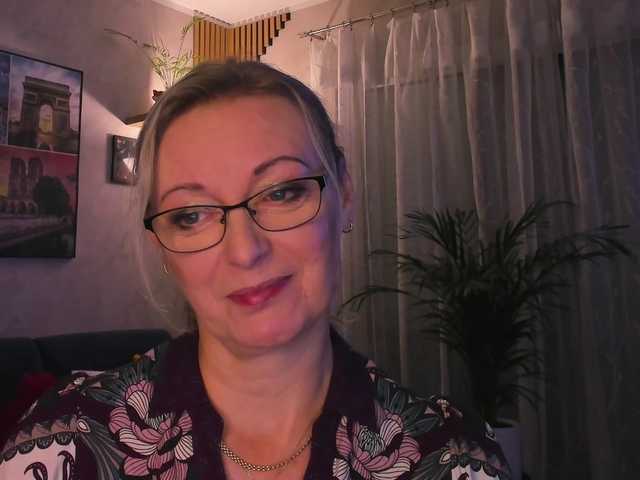 SoftVANESSA live cam on BongaCams