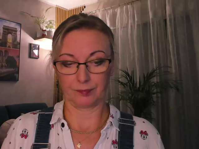SoftVANESSA live cam on BongaCams