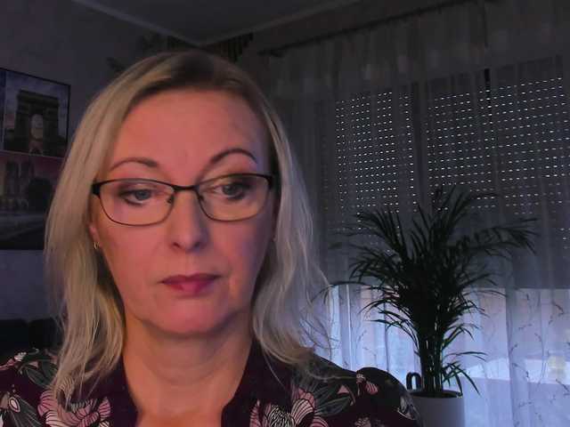 SoftVANESSA live cam on BongaCams