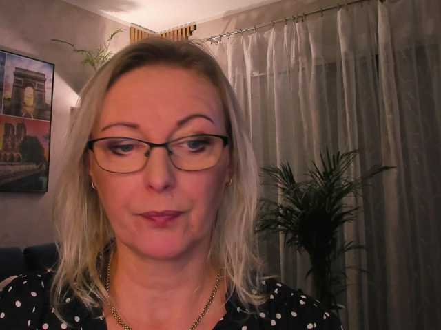 SoftVANESSA live cam on BongaCams