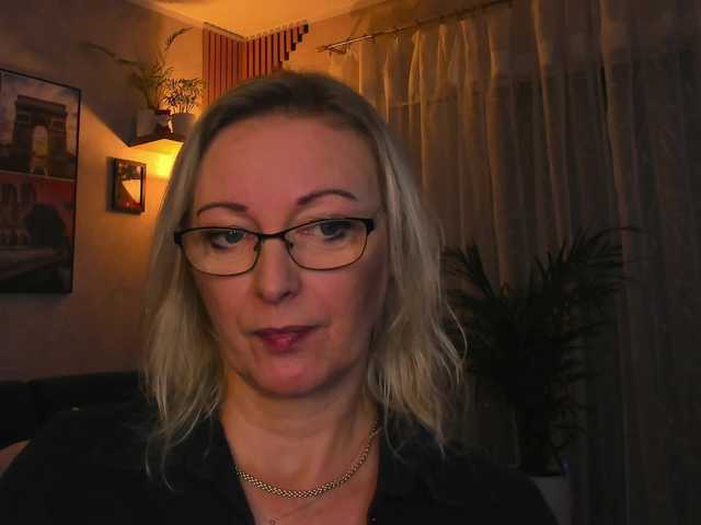 SoftVANESSA live cam on BongaCams