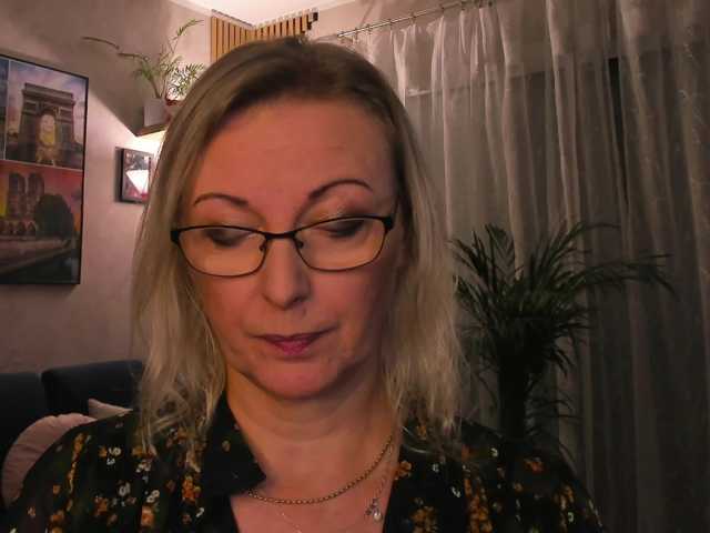 SoftVANESSA live cam on BongaCams