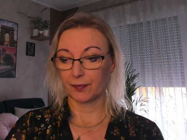SoftVANESSA live cam on BongaCams
