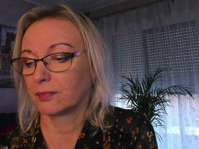 SoftVANESSA live cam on BongaCams