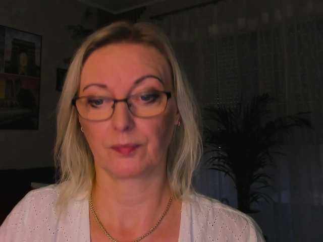 SoftVANESSA live cam on BongaCams