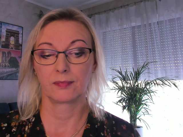 SoftVANESSA live webcam show