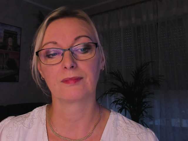 SoftVANESSA live webcam show