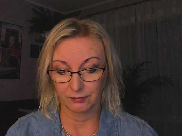 SoftVANESSA live cam on BongaCams