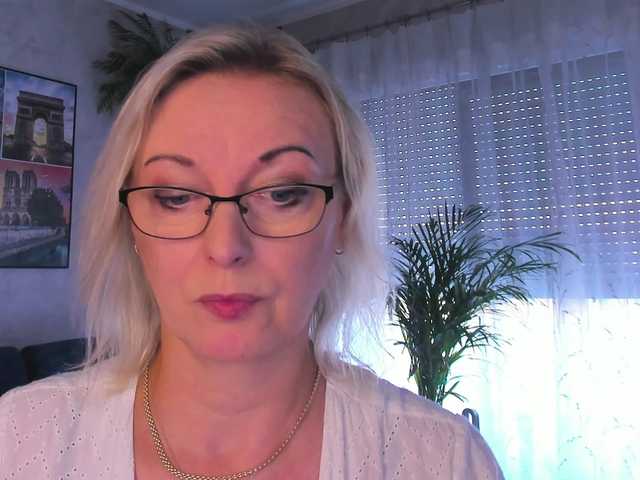 SoftVANESSA live cam on BongaCams