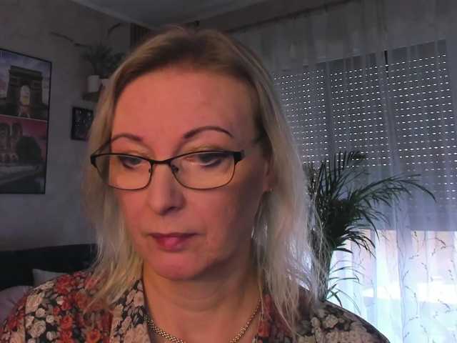 SoftVANESSA live cam on BongaCams