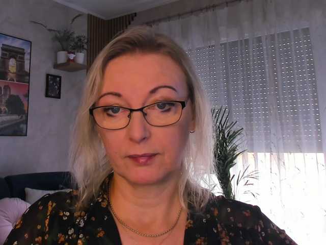 SoftVANESSA live cam on BongaCams