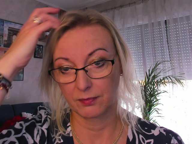 SoftVANESSA live cam on BongaCams