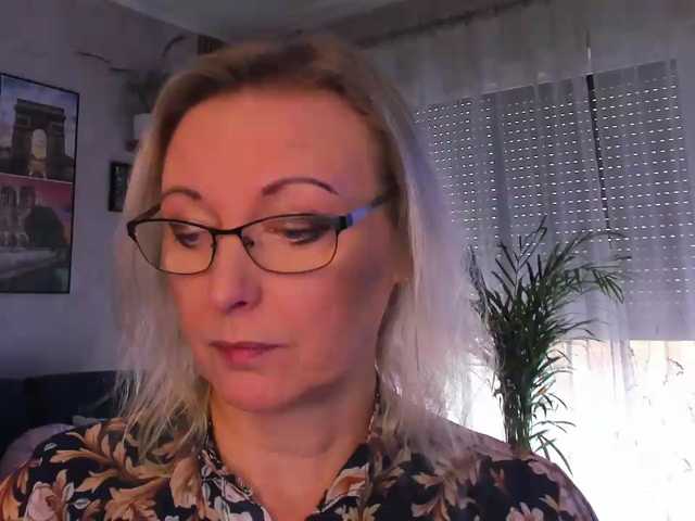 SoftVANESSA, live now on BongaCams