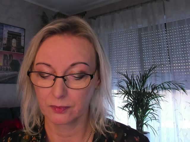 SoftVANESSA live webcam show