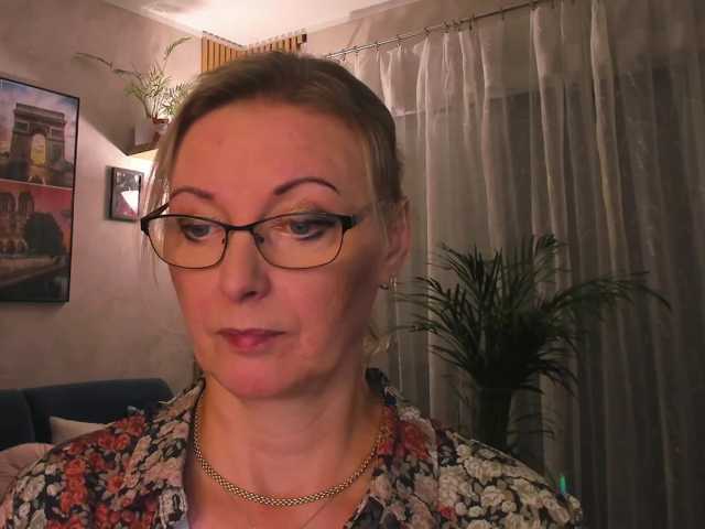 SoftVANESSA live cam on BongaCams