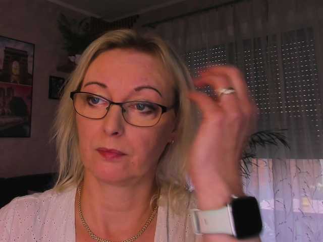 SoftVANESSA live cam on BongaCams