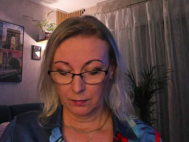 SoftVANESSA live cam on BongaCams