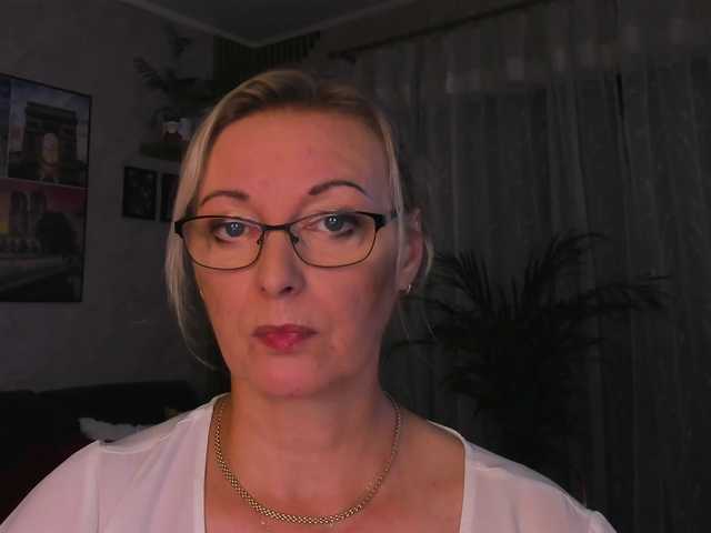 SoftVANESSA live cam on BongaCams