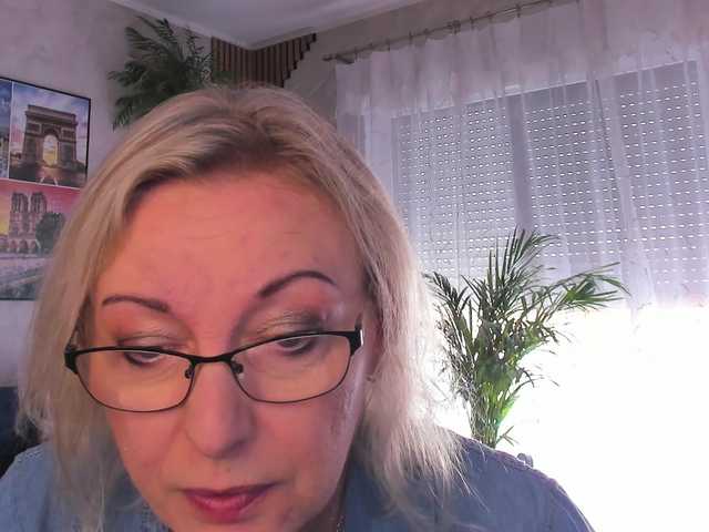 SoftVANESSA live cam on BongaCams