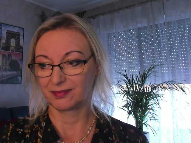 SoftVANESSA live webcam show