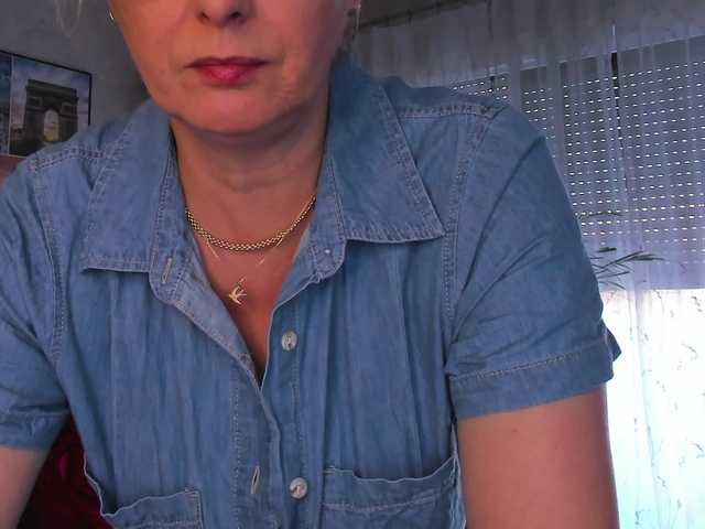 SoftVANESSA live cam on BongaCams