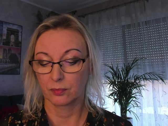 SoftVANESSA live webcam show