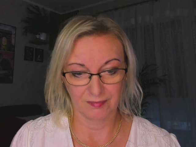 SoftVANESSA live cam on BongaCams