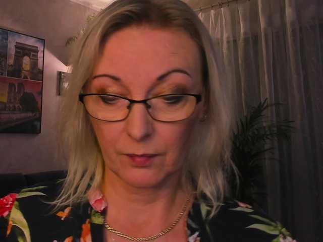 SoftVANESSA live cam on BongaCams