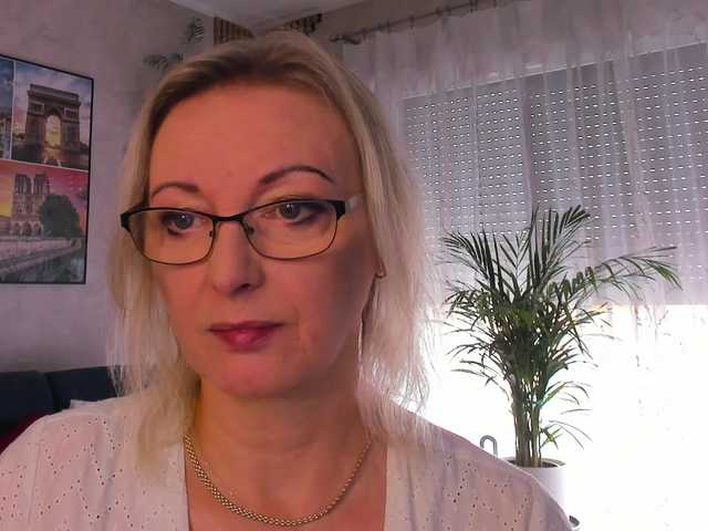 SoftVANESSA live cam on BongaCams