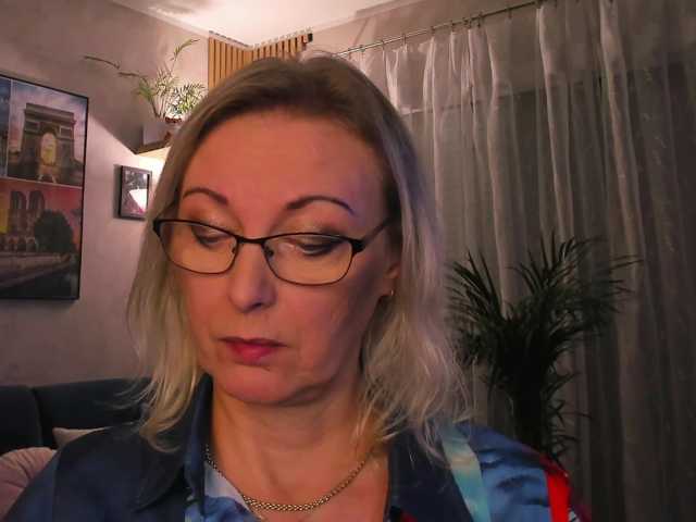 SoftVANESSA live cam on BongaCams