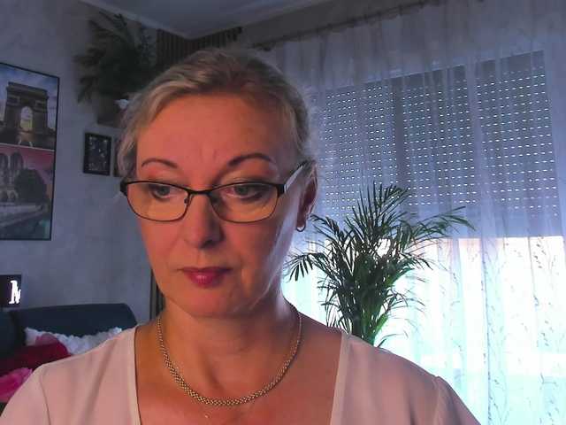 SoftVANESSA live cam on BongaCams