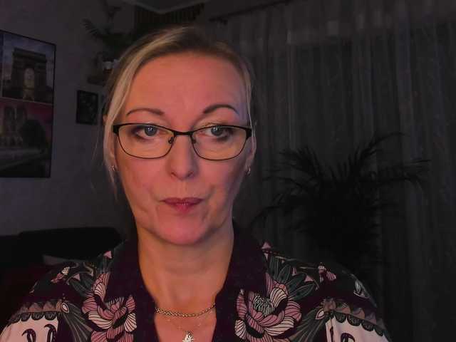SoftVANESSA live cam on BongaCams
