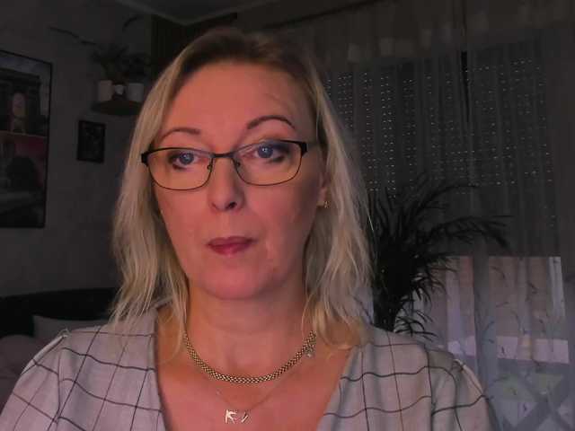 SoftVANESSA live cam on BongaCams