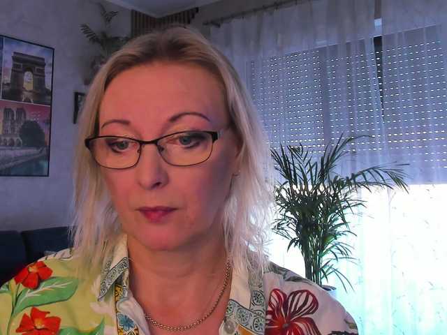SoftVANESSA live cam on BongaCams