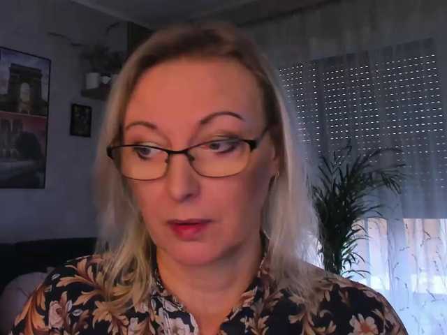 SoftVANESSA live cam on BongaCams
