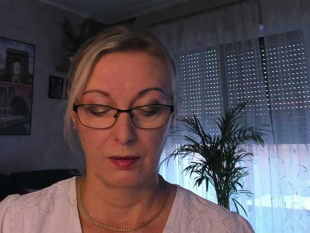 SoftVANESSA live webcam show
