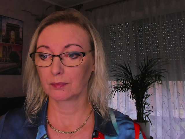SoftVANESSA live cam on BongaCams
