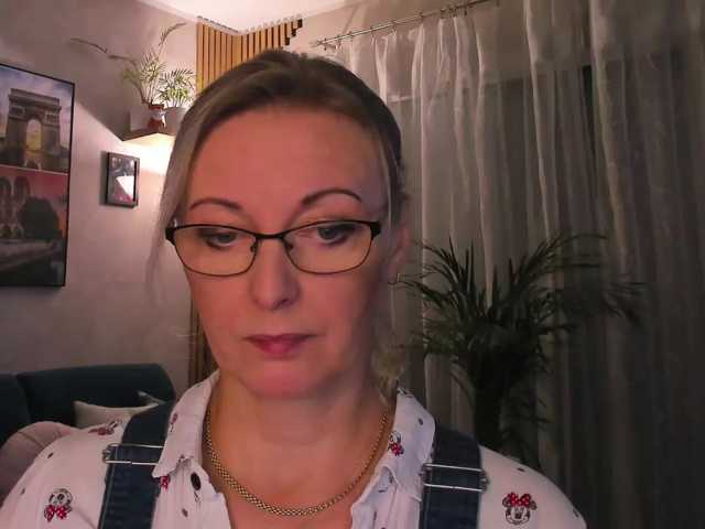 SoftVANESSA live cam on BongaCams