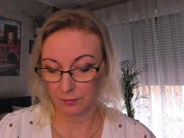 SoftVANESSA live cam on BongaCams