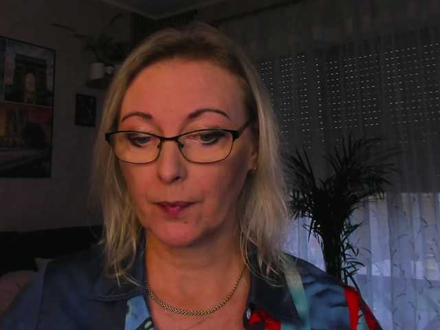 SoftVANESSA live cam on BongaCams