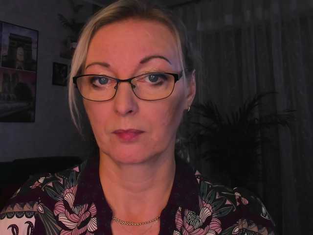 SoftVANESSA live cam on BongaCams